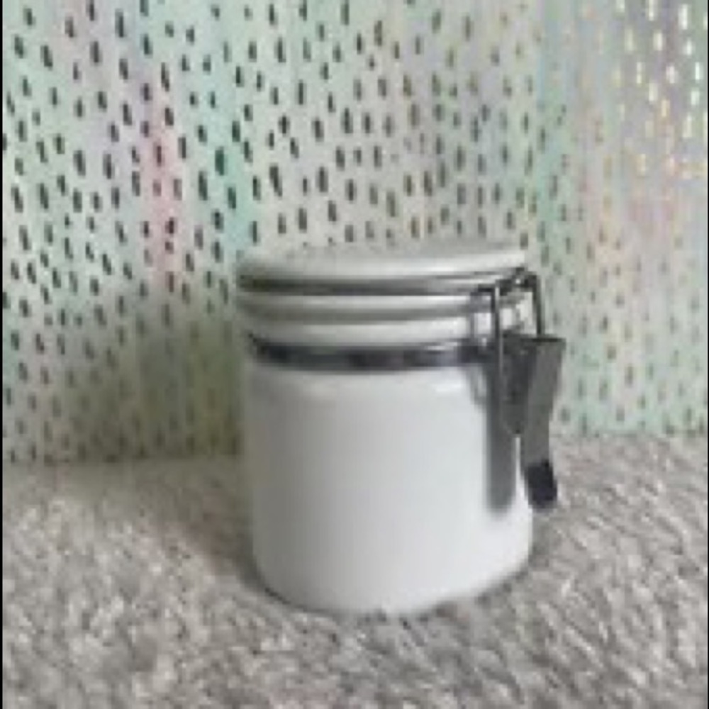 Vintage Beehouse canister 3 1/3 inch - Picture 4 of 5